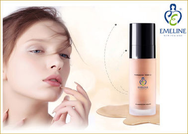 Piel orgánica de los cosméticos profesionales impermeables del maquillaje que blanquea la fundación líquida